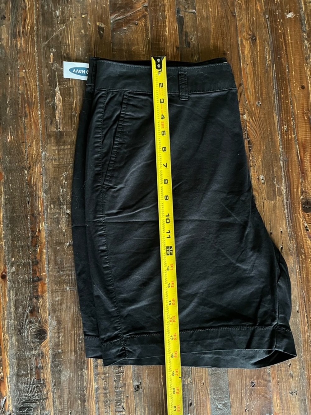 Old Navy Black Everyday High-Rise Shorts Sz 12 NWT - Picture 2 of 10